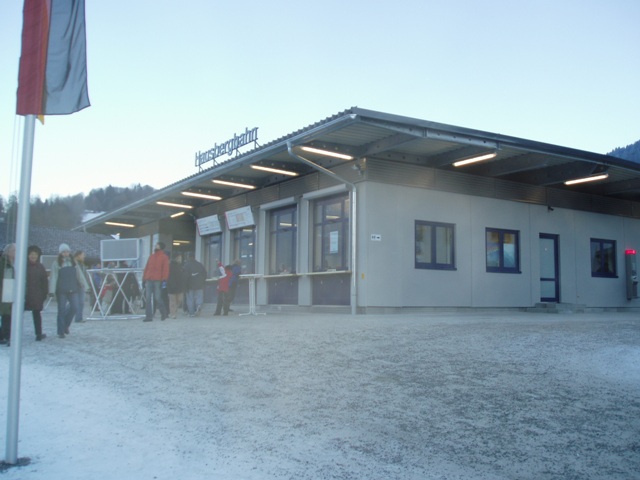 Hausbergbahn Berg- und Talstation